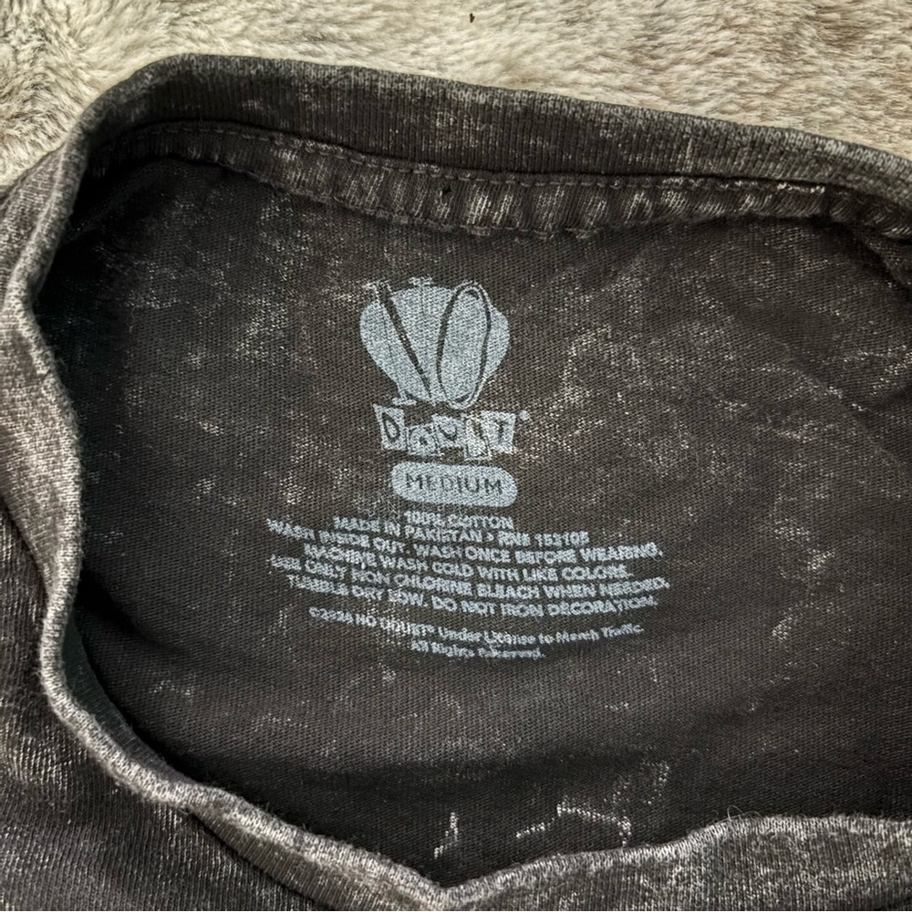 Urban Outfitters No Doubt Tragic Kingdom Tour '97 Graphic Acid Wash Tee Black - Picture 15 of 16